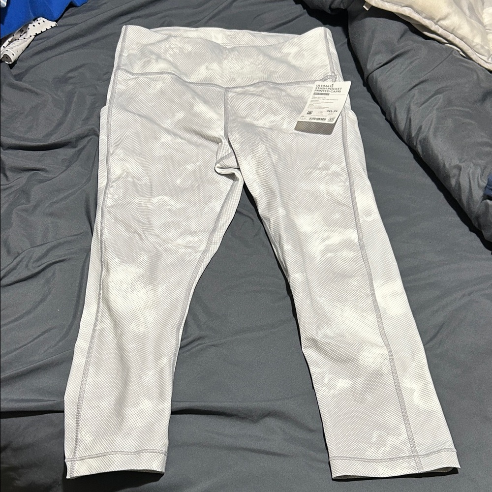 Athleta Ultimate Stash Pocket Printed Capri